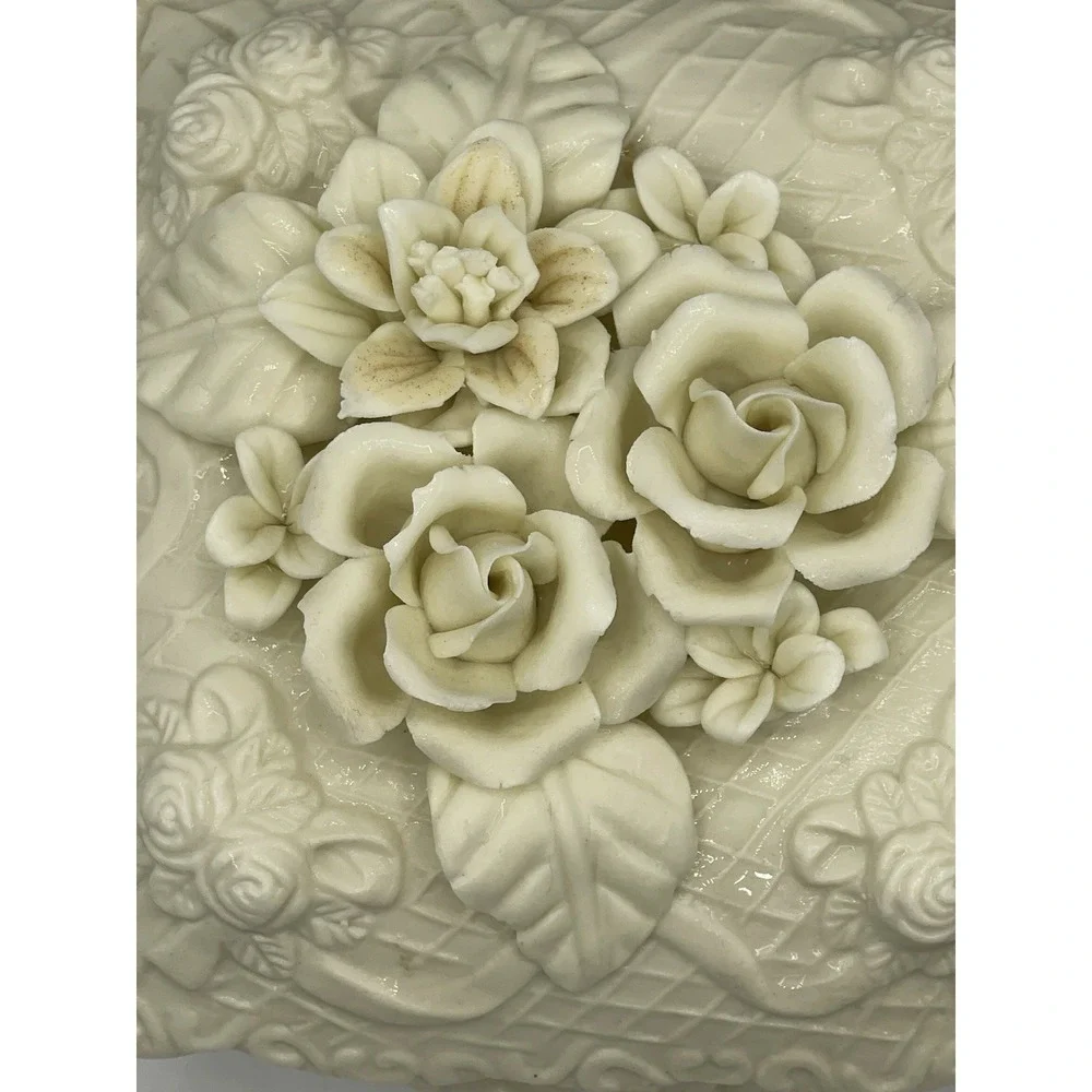 Vintage Ornate Victorian Bisque Keepsake Trinket Box Detailed